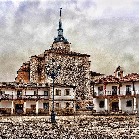 Alojamiento Colmenar De Oreja Plaza Mayor Экстерьер фото